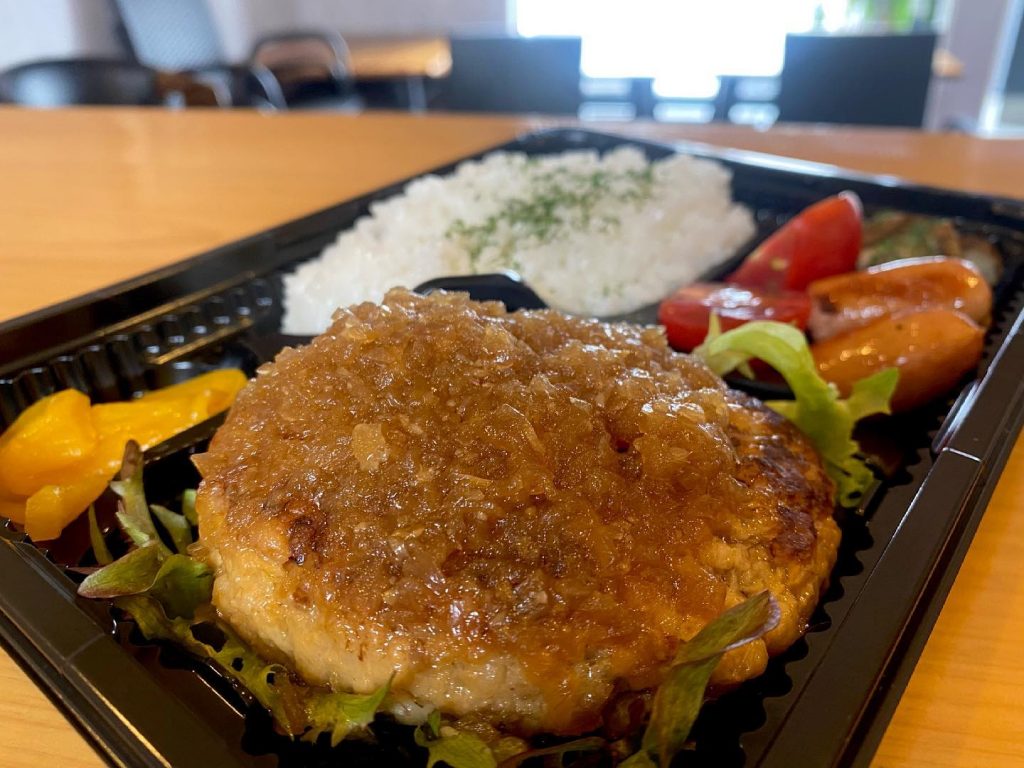 おはようございます?ｶﾞｫｰハンバーグ弁当　　　with 道の駅たちばな